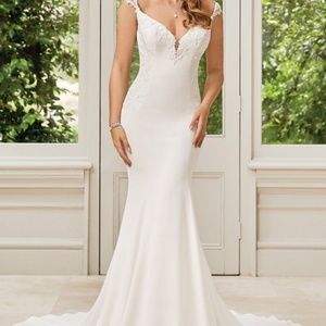 Sophia Tolli Wedding Dress | Never worn, unaltered